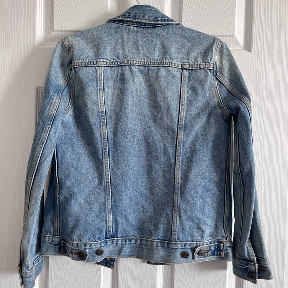 Levi's Light Wash Denim Jacket - Picture 7 of 7